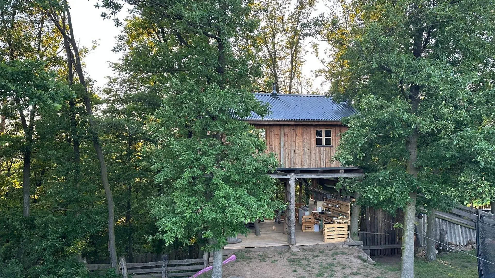 Treehouse Family Villa Brno